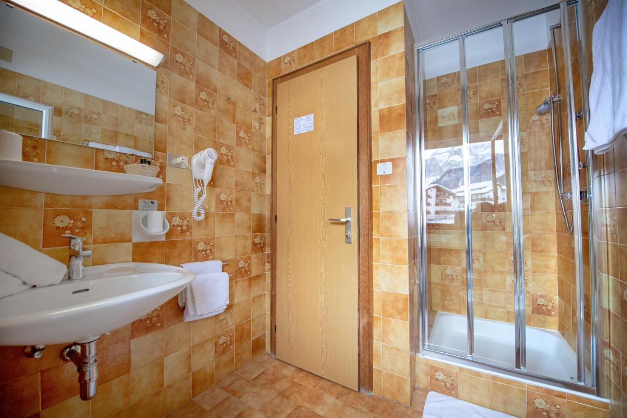 Bed and Breakfast Garni Bondi Selva di Val Gardena Zewnętrze zdjęcie