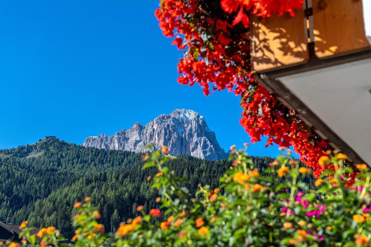 Bed and Breakfast Garni Bondi Selva di Val Gardena Zewnętrze zdjęcie