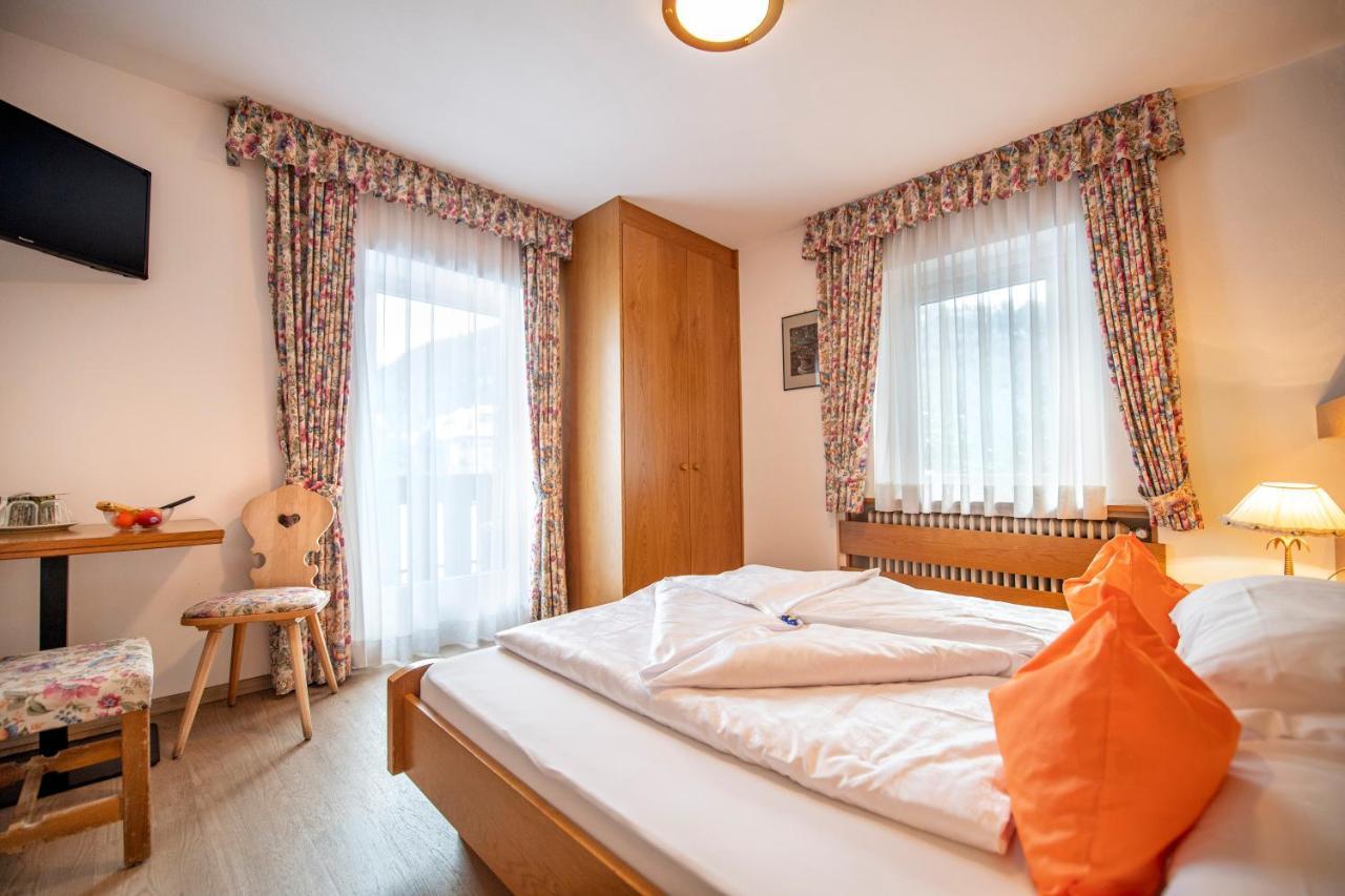 Bed and Breakfast Garni Bondi Selva di Val Gardena Zewnętrze zdjęcie